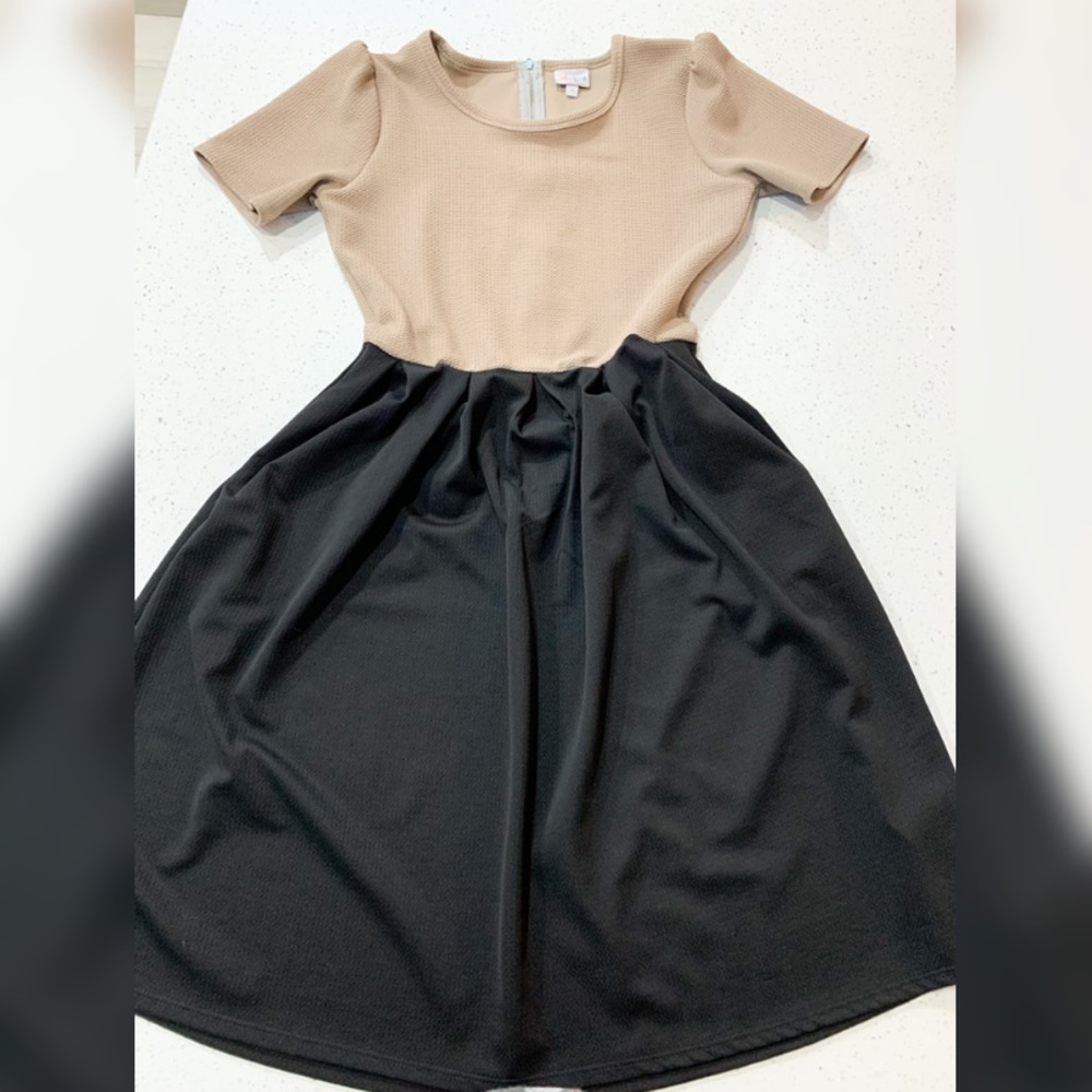 Lularoe Amelia with Pockets